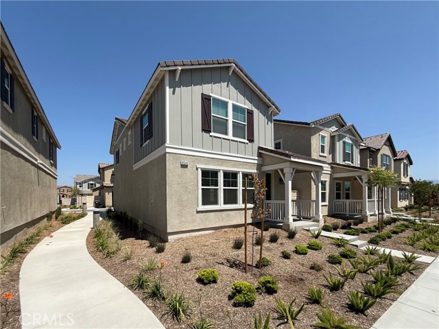 8543 Midway Lane, Chino CA: https://media.crmls.org/medias/88b8e7e4-5c3a-41d4-a680-11809e1b1e6f.jpg