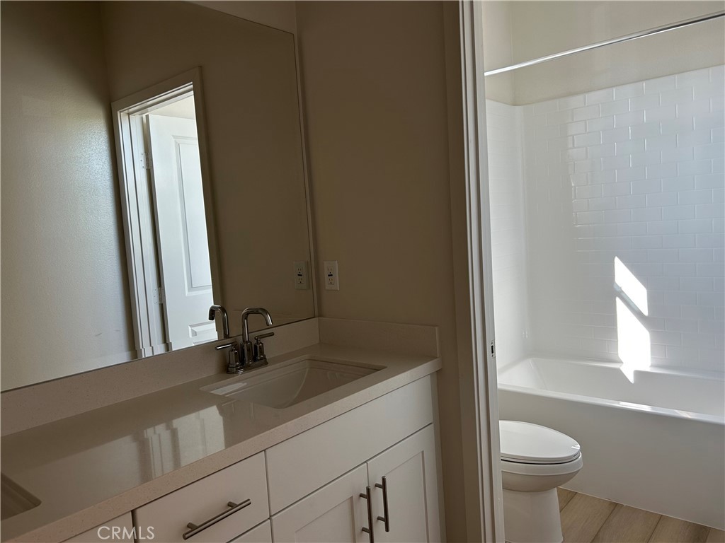 MLS #OC25257917 image #20