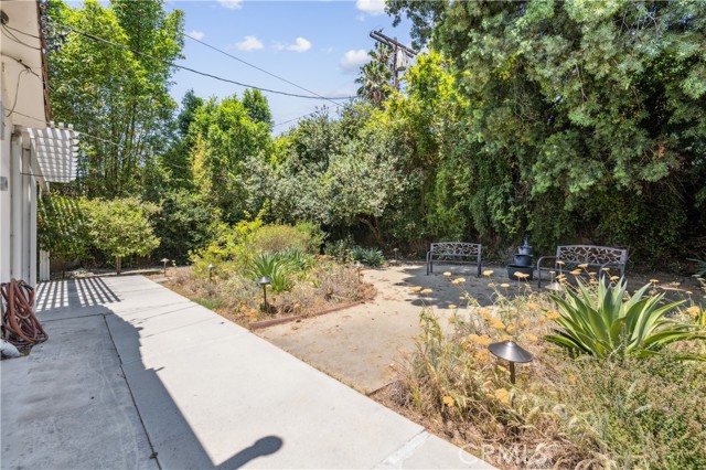 Detail Gallery Image 45 of 58 For 13621 Erwin St, Van Nuys,  CA 91401 - 4 Beds | 3 Baths