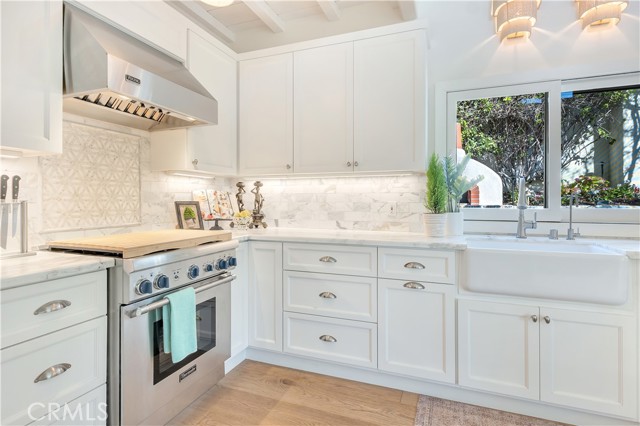 802 Rembrandt Drive, Laguna Beach CA: https://media.crmls.org/medias/88bb6ee3-3593-4e41-a242-f3d1359eafff.jpg