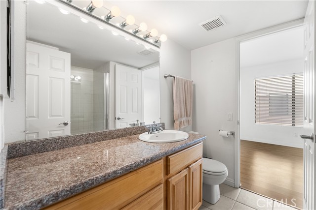 Detail Gallery Image 21 of 52 For 21054 Parthenia #11,  Canoga Park,  CA 91304 - 3 Beds | 3 Baths
