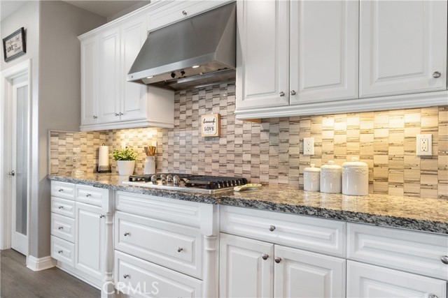 2031 Wagon Wheel Court, Escondido CA: https://media.crmls.org/medias/88bd5af2-a34b-4d1d-a18a-05bd70774b25.jpg