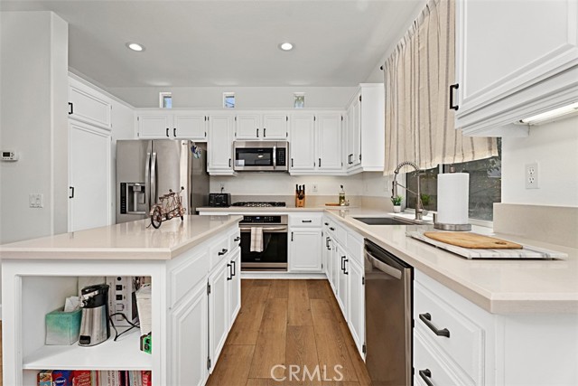 Detail Gallery Image 10 of 37 For 35 Colony Way, Aliso Viejo,  CA 92656 - 3 Beds | 2/1 Baths