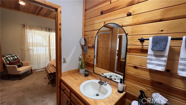 Detail Gallery Image 12 of 65 For 33478 Angeles Dr, Green Valley Lake,  CA 92341 - 2 Beds | 2 Baths