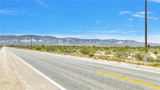 Detail Gallery Image 2 of 19 For 11350 Camp Rock Rd, Lucerne Valley,  CA 92356 - – Beds | – Baths