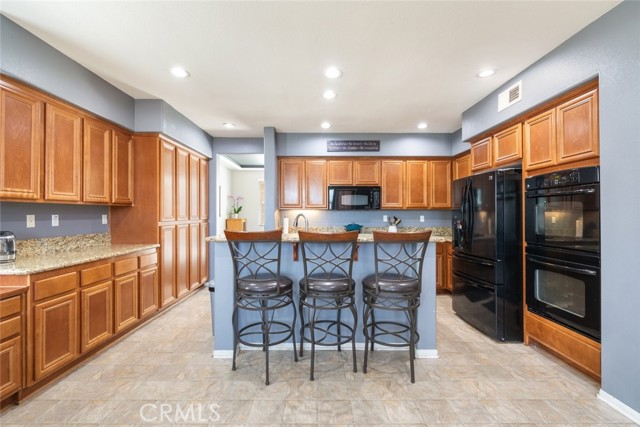 Detail Gallery Image 6 of 48 For 2117 Roanoke St, San Jacinto,  CA 92582 - 7 Beds | 5 Baths