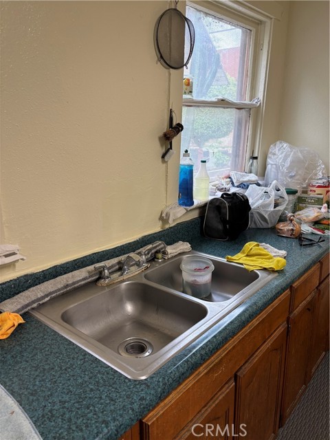 Detail Gallery Image 21 of 36 For 418 E 40th Pl, Los Angeles,  CA 90011 - 4 Beds | 1 Baths