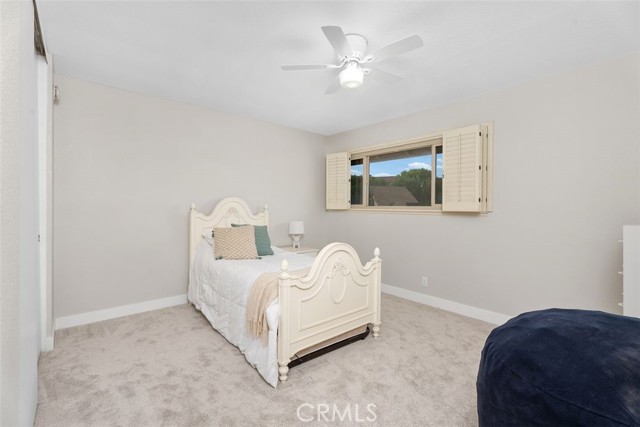 27552 Berdun, Mission Viejo CA: https://media.crmls.org/medias/88c0d7a6-2b59-41aa-bdda-d12d9a7429af.jpg