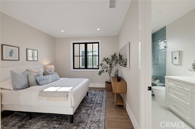 Detail Gallery Image 67 of 75 For 1820 9th St, Manhattan Beach,  CA 90266 - 6 Beds | 6/1 Baths