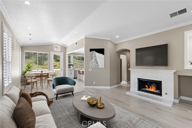 9 Cranwell, Aliso Viejo CA: https://media.crmls.org/medias/88c16213-f236-4c3b-9ce1-b09fde210afd.jpg