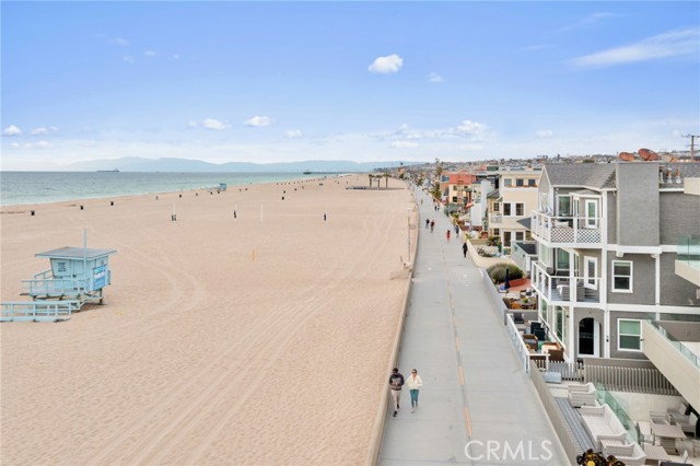 1836 The Strand, Hermosa Beach, California 90254, 11 Bedrooms Bedrooms, ,7 BathroomsBathrooms,Residential,For Sale,The Strand,SB25034806