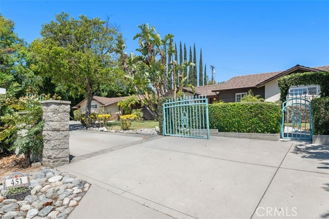 451 W FOOTHILL Boulevard, Arcadia CA: https://media.crmls.org/medias/88c34334-17d2-4cc2-871f-f9aea7e8effd.jpg