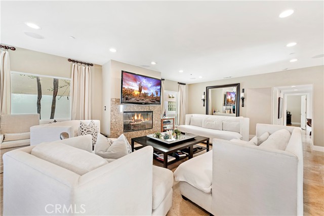 Detail Gallery Image 15 of 65 For 362 Pinecrest Dr, Laguna Beach,  CA 92651 - 5 Beds | 5 Baths