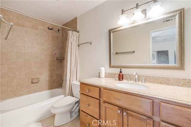 29123 Thousand Oaks Blvd, C photo 12
