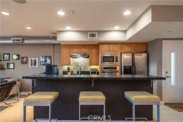 Detail Gallery Image 12 of 38 For 522 S Brea Bld, Brea,  CA 92821 - 3 Beds | 2 Baths