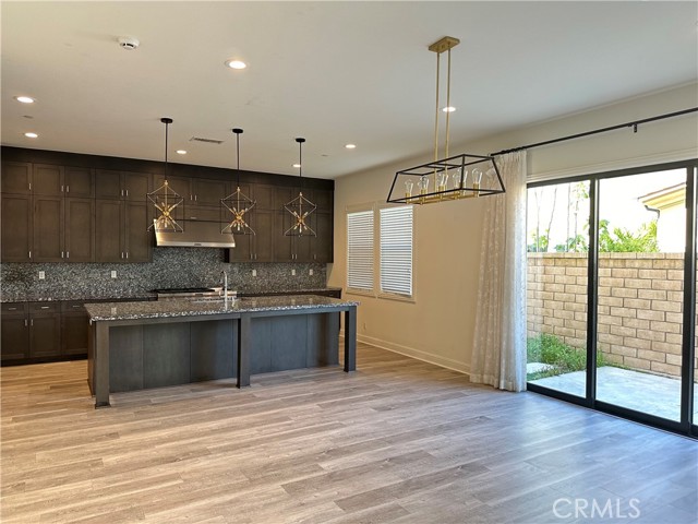 5 Zion Drive, Lake Forest CA: https://media.crmls.org/medias/88c3c6eb-b8df-45c3-b4b0-b7cc06dd3a21.jpg