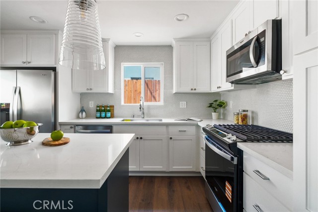 112 W Norwood Place, San Gabriel CA: https://media.crmls.org/medias/88c60277-46d2-4c66-a232-f9123f1b251b.jpg