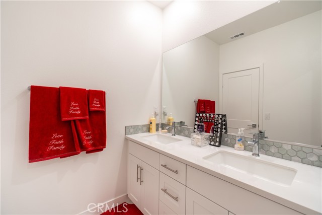Detail Gallery Image 30 of 62 For 2521 Santa Fiora Dr, Corona,  CA 92882 - 4 Beds | 2/1 Baths