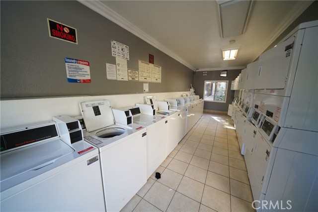 Detail Gallery Image 17 of 17 For 18350 Hatteras Street, Tarzana,  CA 91356 - 2 Beds | 2 Baths