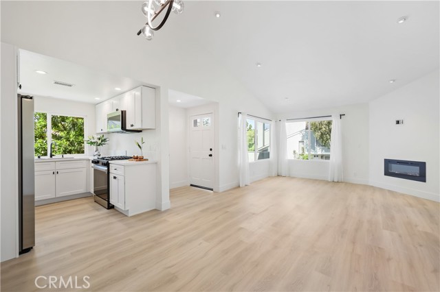 309 Deerfield, Irvine CA: https://media.crmls.org/medias/88c6f051-50eb-483f-8967-7a64c97f10a1.jpg