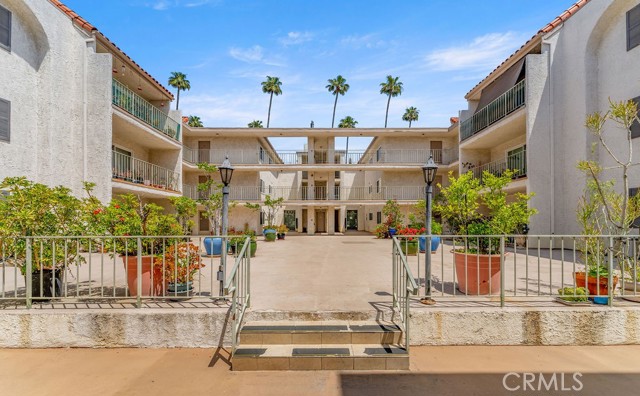 Detail Gallery Image 4 of 44 For 1344 5th St #7,  Glendale,  CA 91201 - 2 Beds | 2 Baths