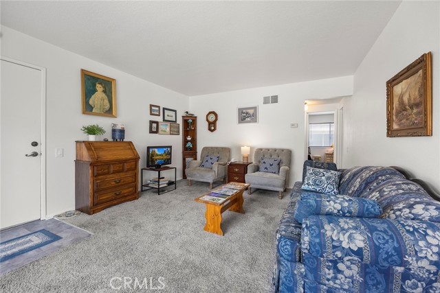 Detail Gallery Image 4 of 27 For 16404 Leffingwell Rd. Unit 37, Whittier,  CA 90603 - 2 Beds | 2 Baths