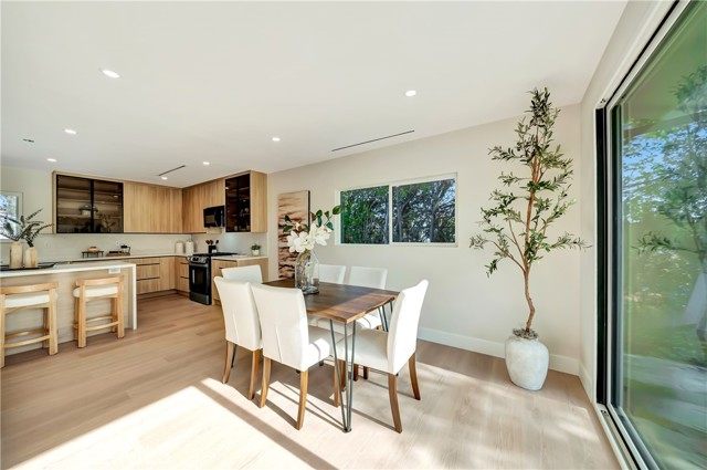 Detail Gallery Image 19 of 42 For 22500 Baltar, West Hills,  CA 91304 - 4 Beds | 3 Baths