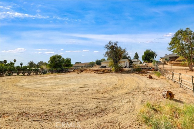 Detail Gallery Image 33 of 55 For 5620 Cliff Valley Cir, Jurupa Valley,  CA 92509 - 5 Beds | 4 Baths