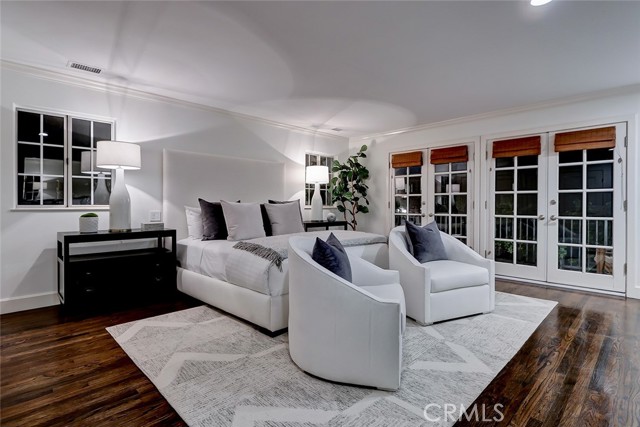 742 31st Street, Manhattan Beach, California 90266, 5 Bedrooms Bedrooms, ,2 BathroomsBathrooms,Residential,Sold,31st,SB22034184