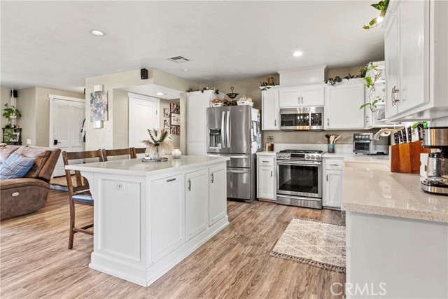 Detail Gallery Image 6 of 29 For 7440 Shale Rock Rd, Paso Robles,  CA 93446 - 3 Beds | 2 Baths