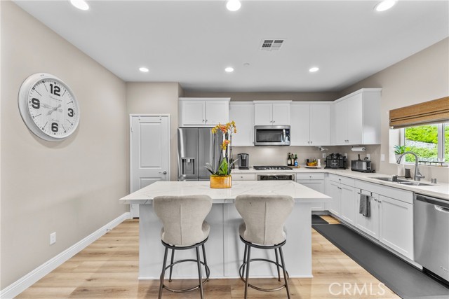 23982 Kerrigan Drive, Menifee CA: https://media.crmls.org/medias/88c9cce9-0927-402a-b9df-25b1e1de264e.jpg