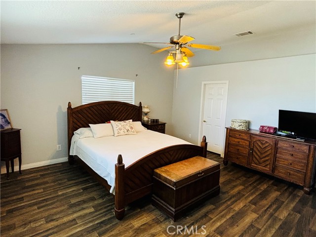 Detail Gallery Image 14 of 30 For 8225 Ailanthus St, Phelan,  CA 92371 - 3 Beds | 2/1 Baths