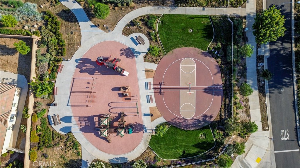 https://media.crmls.org/medias/88cb1ba0-8cf8-46f3-9499-95e0d97c15f0.jpg?preset=X-Large