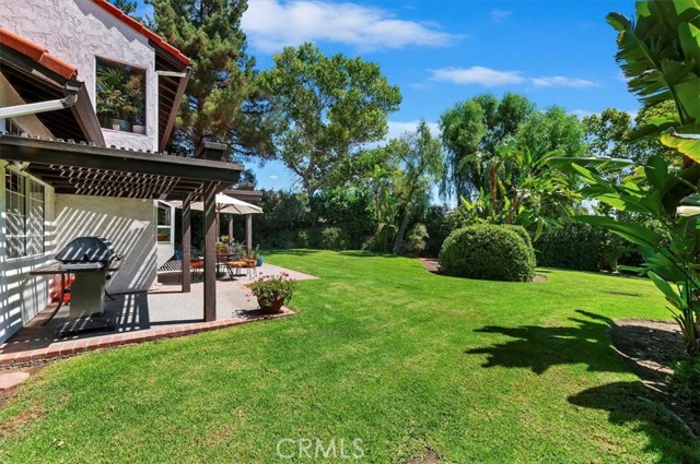 11928 Vista De Cerros Drive, Moreno Valley CA: https://media.crmls.org/medias/88cbdea0-5df9-4b6f-8d54-2a524f957be2.jpg
