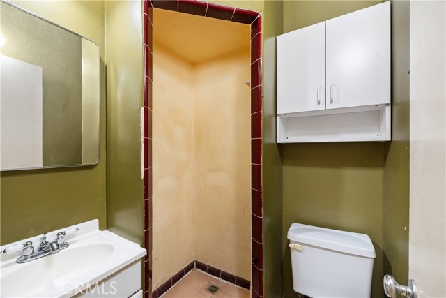 Detail Gallery Image 24 of 38 For 421 W Colorado Bld, Monrovia,  CA 91016 - 3 Beds | 2 Baths