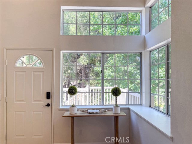 20725 E Crest Ln, Walnut CA: https://media.crmls.org/medias/88cd0183-23df-42c4-936a-9af8cd5dc2b9.jpg