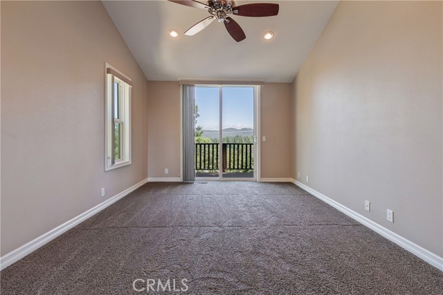 Detail Gallery Image 12 of 49 For 27554 North Bay Rd, Lake Arrowhead,  CA 92352 - 4 Beds | 2/2 Baths