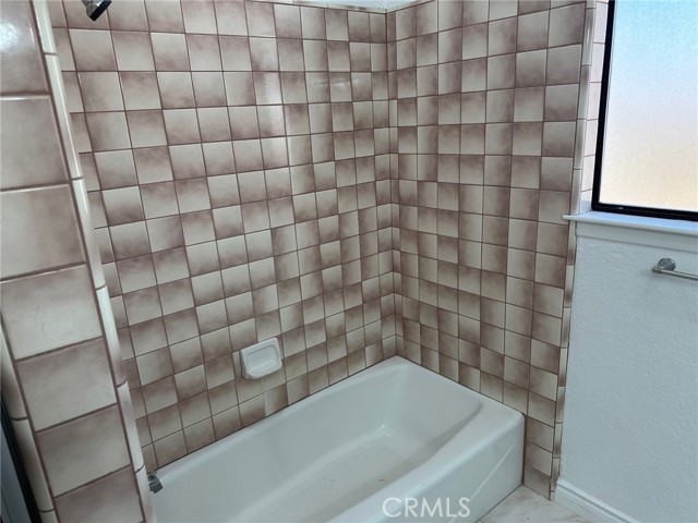 Detail Gallery Image 24 of 36 For 16485 Wintun Rd, Apple Valley,  CA 92307 - 5 Beds | 2/1 Baths