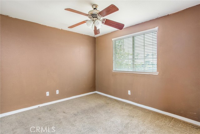 1802 Pummelo Drive, Redlands CA: https://media.crmls.org/medias/88ce340d-14e7-4be0-8466-d2db20d9c287.jpg