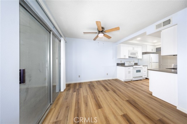 Detail Gallery Image 9 of 47 For 3118 Little Mountain #a, San Bernardino,  CA 92405 - 2 Beds | 2 Baths