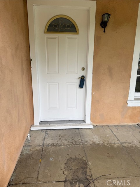 5437 Shoup Ave, Woodland Hills CA: https://media.crmls.org/medias/88ce4ea3-e715-4865-a344-0f836de41379.jpg