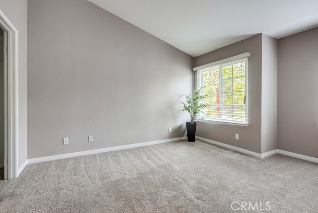 253 Gallery Way, Tustin CA: https://media.crmls.org/medias/88ce4f41-e01d-48a2-b06e-874ddc55f3f6.jpg