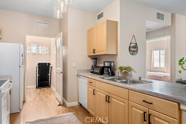 Detail Gallery Image 7 of 19 For 24909 Madison Ave #1324,  Murrieta,  CA 92562 - 1 Beds | 1 Baths