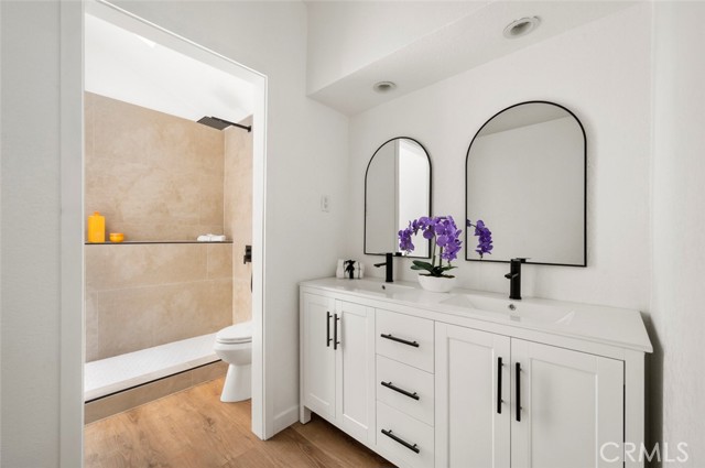 4 Saint Martin, Laguna Niguel CA: https://media.crmls.org/medias/88cea5f6-0d30-4435-b844-642bb734ab69.jpg