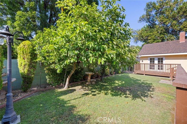 8419 Yolanda Avenue, Northridge CA: https://media.crmls.org/medias/88cf6895-5d77-4334-b498-50740a834467.jpg