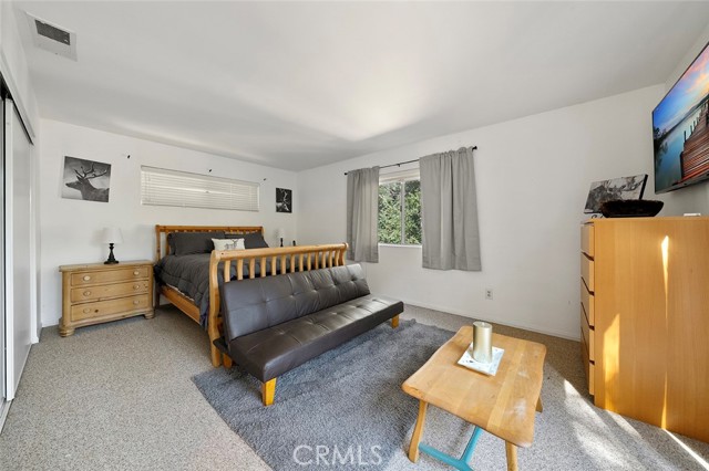 Detail Gallery Image 11 of 21 For 330 Canyon Dr, Cedarpines Park,  CA 92322 - 2 Beds | 1 Baths