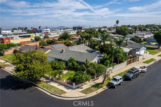 Detail Gallery Image 4 of 38 For 2285 Ridgeview, Corona,  CA 92882 - 3 Beds | 2/1 Baths