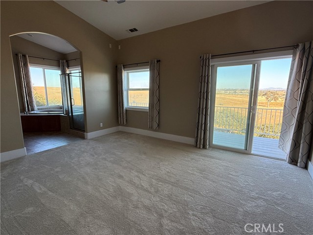 1312 Oak Ridge Way, Paso Robles CA: https://media.crmls.org/medias/88d15db7-6aba-4de5-8d42-33fd40a1c411.jpg