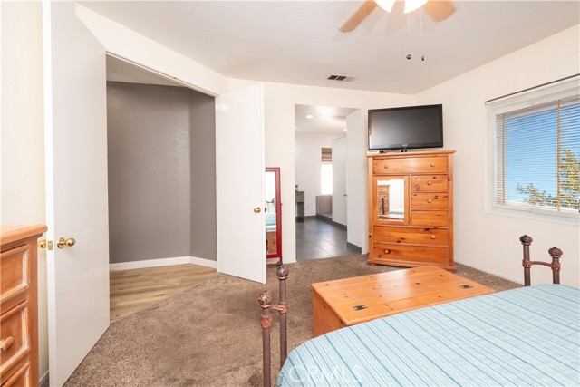 7861 Danner Court, Rancho Cucamonga CA: https://media.crmls.org/medias/88d16025-7a26-448b-95b4-8cbded90a256.jpg