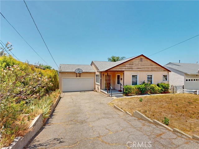10515 Tujunga Canyon Boulevard, Tujunga CA: https://media.crmls.org/medias/88d18cca-c65f-42b4-bd75-416712480d19.jpg